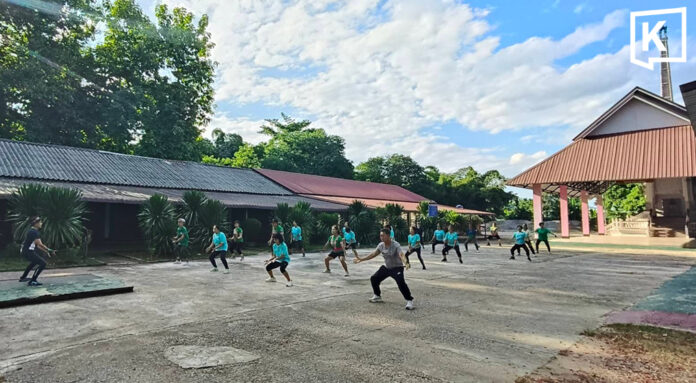 Aerobics in cemetery becomes talk of Phayao district