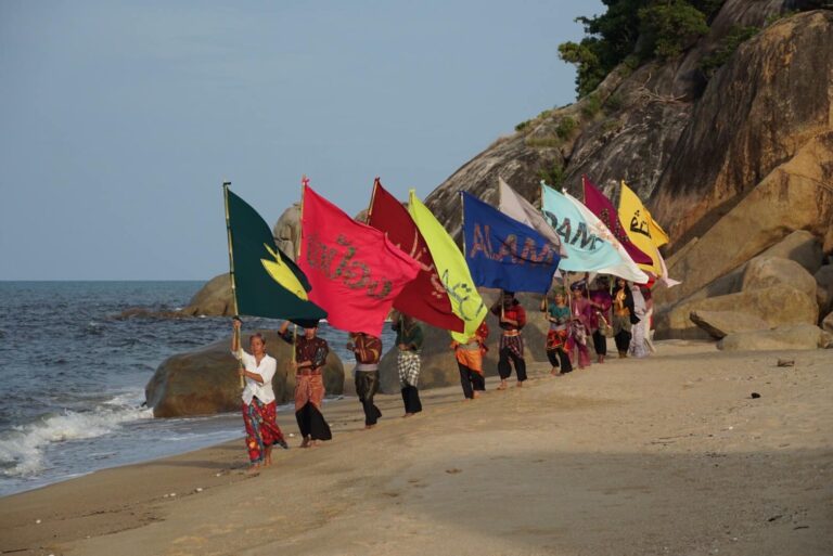 Copy of 01 Arahmaiani Flag Project 2022. Performed at Pattani Thailand