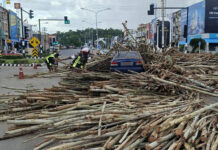 Fire engulfs large warehouse in Samut Sakhon, no injuries