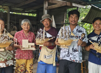 Thai Craftsman Turns Scrap Wood Into Profitable Model Ships Thai Craftsman Turns Scrap Wood Into Profitable Model Ships