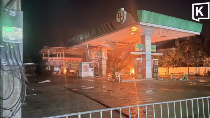 Three PT petrol stations hit in one night in Thai south