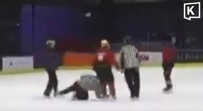 hockey_headline_0 Chinese youth hockey player punches Thai referee