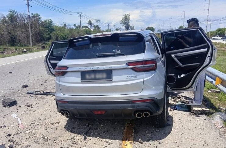 Two Malaysian tourists injured in bomb blast in Narathiwat