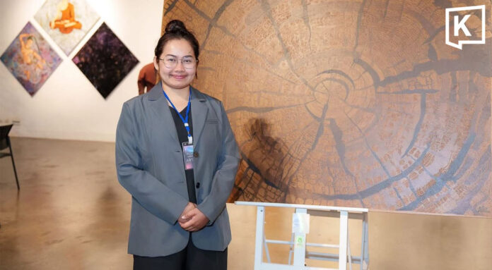 paint_headline_0 From criticism to canvas: Thai artist paints 1,000 works to clear student debt