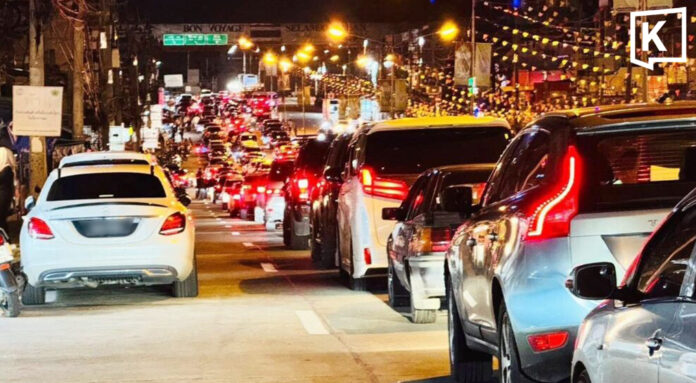 Hari Raya crowds clog Thai-Malaysian border checkpoint
