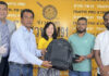 Thai taxi driver returns lost 300k baht to Sri Lankan tourist Thai taxi driver returns lost 300k baht to Sri Lankan tourist
