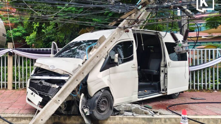 14 injured after school van swerves and slams into power pole in Pathum Thani