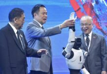 Anutin vows support for Chinese investment at Thailand-China expo