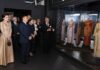 King visits La Mode en Majesté royal Thai dress exhibition in Paris