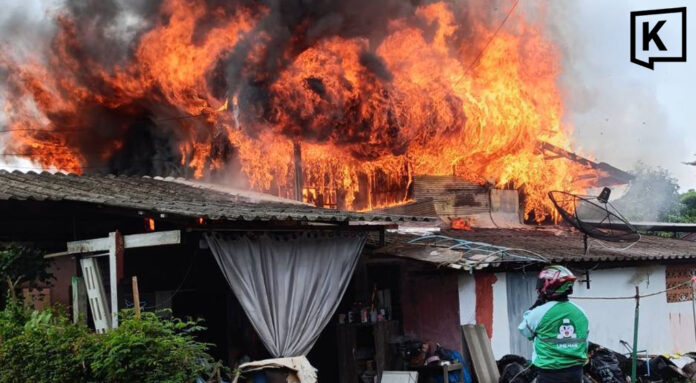 Family escapes as fire destroys home in Chiang Mai community Family escapes as fire destroys home in Chiang Mai community