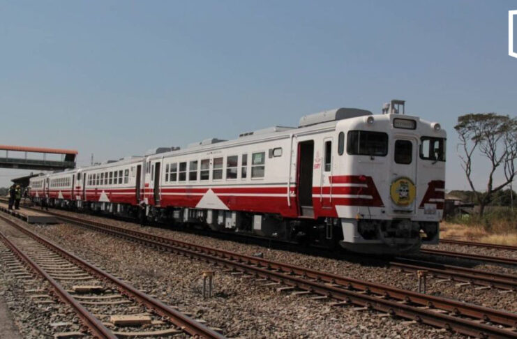 SRT launches Bangkok-Ayutthaya commuter rail service SRT launches Bangkok-Ayutthaya commuter rail service
