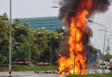 Gas truck crashes, catches fire and explodes in Chiang Mai Gas truck crashes, catches fire and explodes in Chiang Mai
