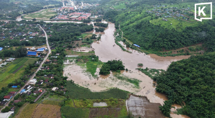 Heavy rain triggers flash floods in Mae Sot as Moei River overflows Heavy rain triggers flash floods in Mae Sot as Moei River overflows