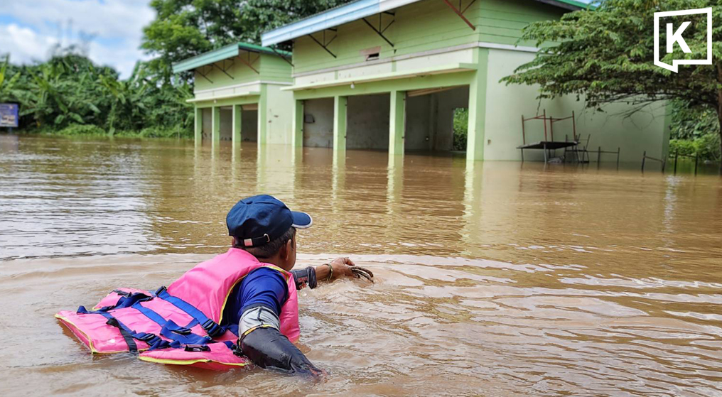 Mekong svämmar över vid gränsmarknad i Nakhon Phanom