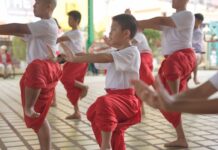 Thai children spend Sundays learning Khon at a temple
