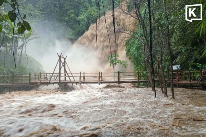 Chiang Mai waterfall closed