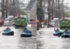 Bangkok duo buy kayak and paddle home as floods block roads Bangkok duo buy kayak and paddle home as floods block roads