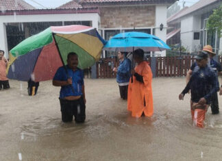 Flash floods from Khao Yai swamp four Prachin Buri districts Flash floods from Khao Yai swamp four Prachin Buri districts