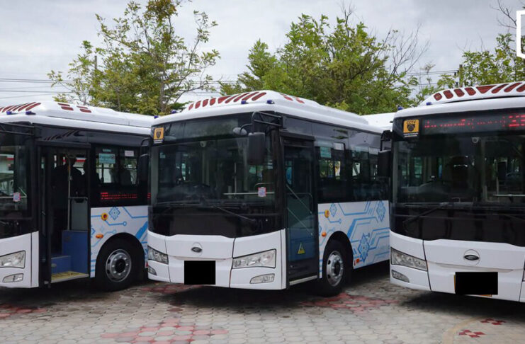 Lamphun launches six-month free EV bus service Lamphun launches six-month free EV bus service