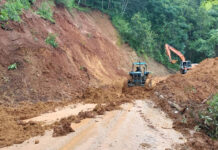 Mae Hong Son border trade route reopens after landslide