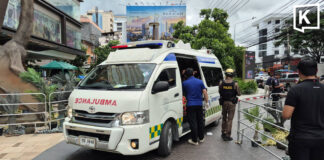 Newborn rescued after sudden birth outside Pattaya mall Newborn rescued after sudden birth outside Pattaya mall
