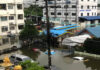 Urgent plea for help as Rom Klao housing area loses water and power Urgent plea for help as Rom Klao housing area loses water and power