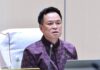 Thai PM apologises over floods, vows faster drainage and aid