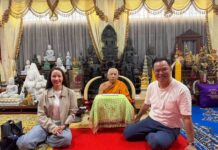 Anutin seeks blessings at Phitsanulok temple before UN General Assembly trip