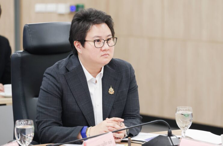 DE Warns Public Against Illegal Social Media Posts