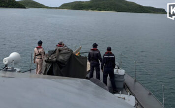 Thai navy searches for five missing Myanmar crew members after fishing boat sinks Thai navy searches for five missing Myanmar crew members after fishing boat sinks