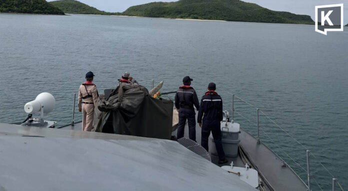Thai navy searches for five missing Myanmar crew members after fishing boat sinks