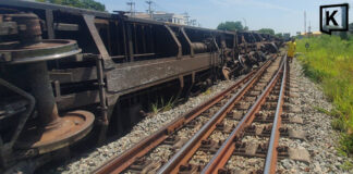 Three freight cars overturn after derailment in Chonburi