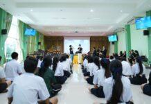 Bangkok teen uses sound healing to help peers build resilience