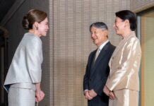 Queen Suthida meets Japan’s Emperor Naruhito and Empress Masako
