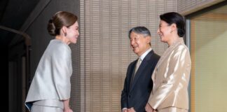 Queen Suthida meets Japan’s Emperor Naruhito and Empress Masako