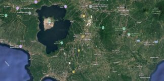 2 Philippine air force planes collide during a training flight, killing all 4 pilots