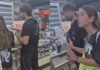 Foreign tourists caught stealing goods at Phuket 7-Eleven