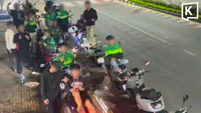 Chiang Mai riders face online backlash over motorcycles parked on pavement Chiang Mai riders face online backlash over motorcycles parked on pavement
