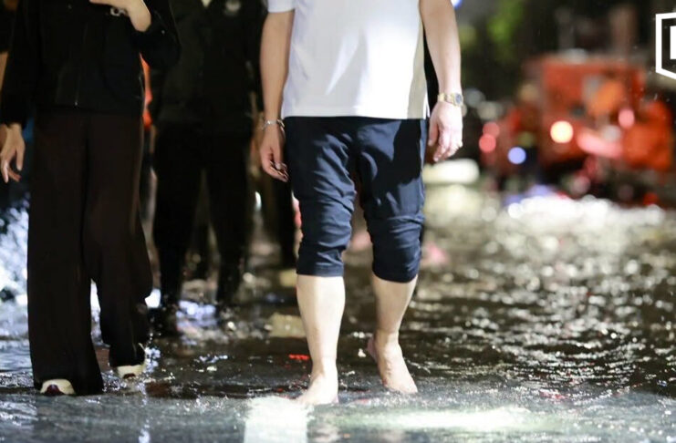 Doctor warns flood victims to watch for signs of leptospirosis
