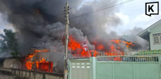 Fire breaks out at home in Bangkok’s Ratchaphruek 29 alley Fire breaks out at home in Bangkok’s Ratchaphruek 29 alley