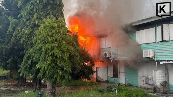 Nurse found dead after fire destroys hospital staff housing in Uttaradit Nurse found dead after fire destroys hospital staff housing in Uttaradit