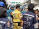 Bangkok police officer grabs knife from father holding son hostage PAAAAA1BMVEWurq51dlI4AAAAAXRSTlMmkutdmwAAAA5JREFUKM9jGAWjYJABAAKUAAHoEAeuAAAAAElFTkSuQmCC