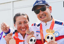Thai para-archer proposes after winning Asian Para Games gold Thai para-archer proposes after winning Asian Para Games gold