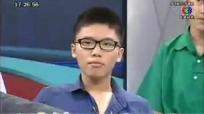 Netiwit Chotpatpaisan during TV debate on Channel 3