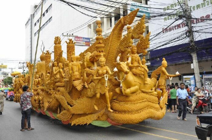 Example of the Candle Parade in Nakorn Ratchasima