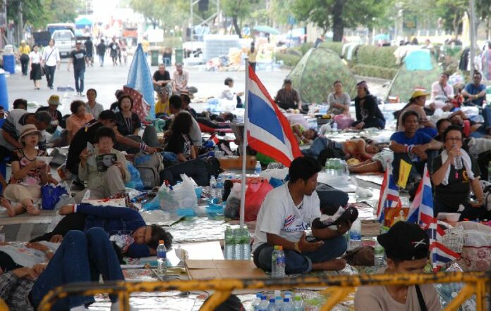 Anti-government protesters, 11 December 2013