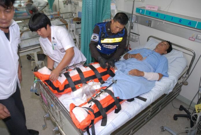 Police Sergeant Teeradet Ui-Charoen in Vajira Hospital, shortly before he was moved to Police Hospital, 19 February 2014
