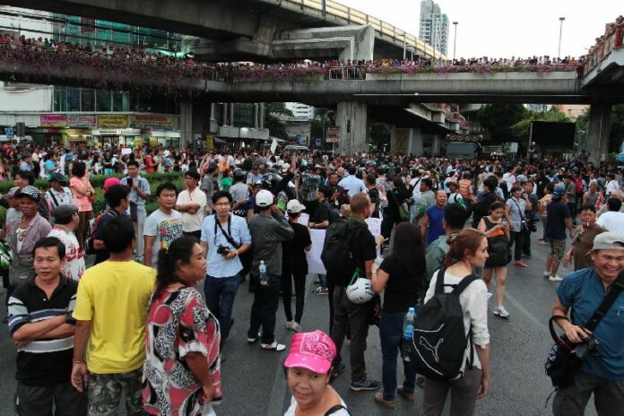 Anti-coup rally at Victory Monument, 26 May 2014.