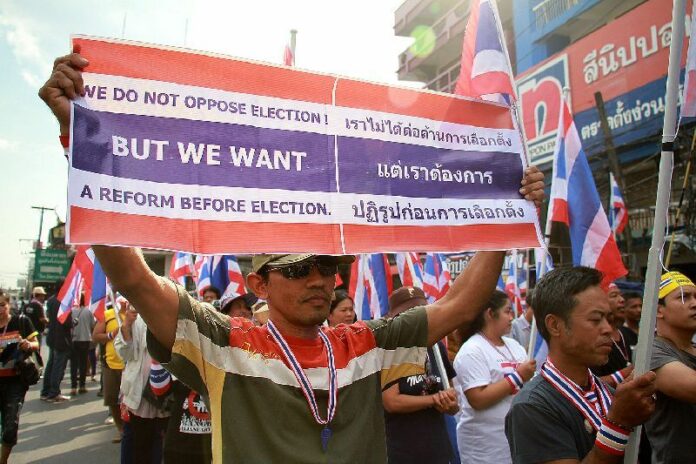 Anti-government protesters in January 2014.