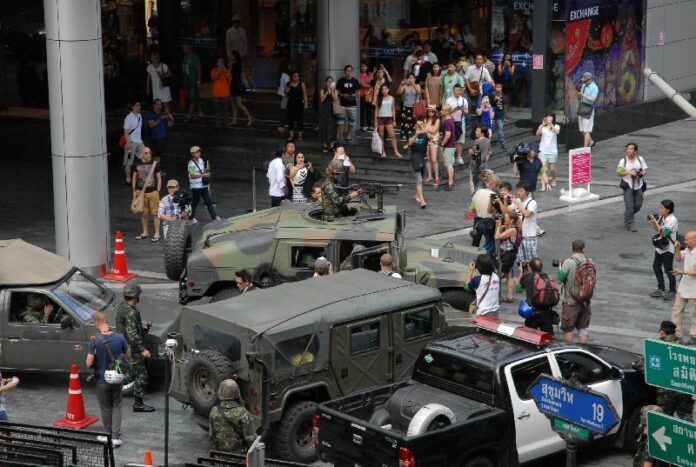 Army vehicles deployed at Terminal 21 shopping mall to deter anti-coup protest, 1 June 2014